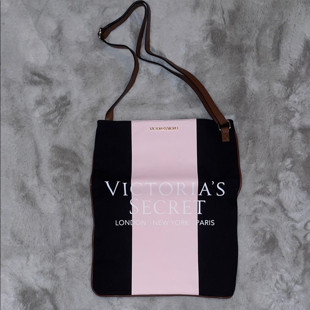 NEW Victoria's Secret Black and Pink Shoulder Bag SOLD OUT ONLINE